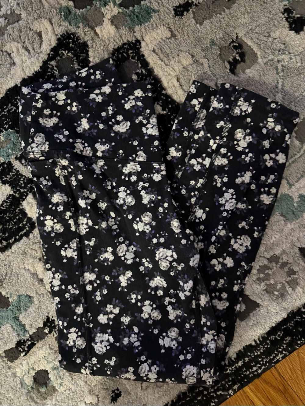 PINK Victoria's Secret Black Floral Leggings